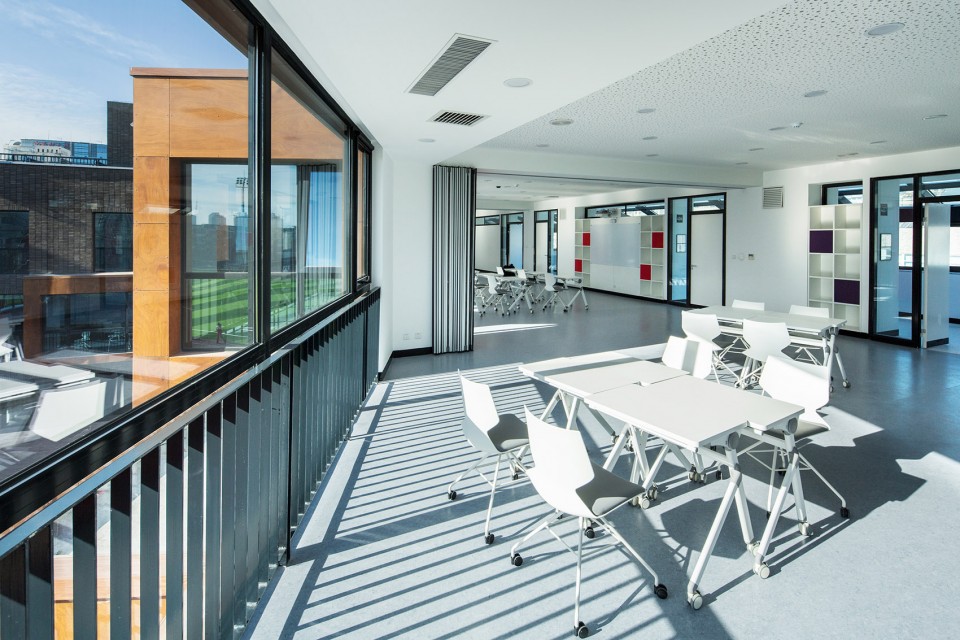 015-Renovation of the Affliated Highshool of Peking University by Crossboundaries