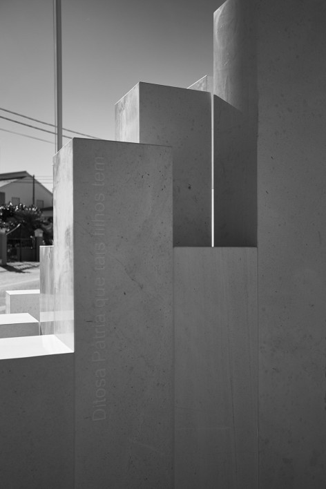 017-Memorial to Combatants by Bruno Lucas Dias and Luis Ventura