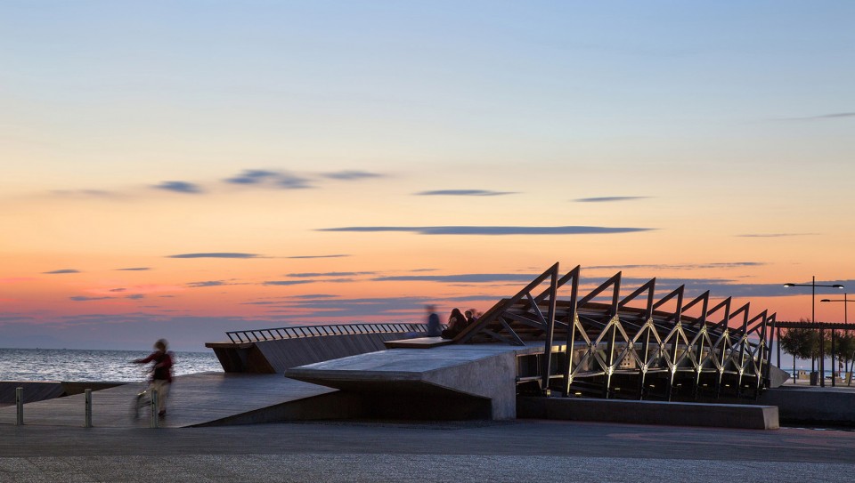 bostanl03人行桥和日落休息室土耳其studioevrenba06b