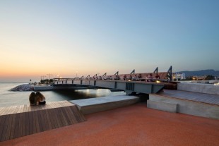 027-Bostanli-Footbridge-Sunset-Lounge-960x640