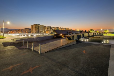 Bostanli Footbridge Sunset Lounge1