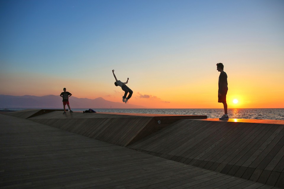 049-Bostanli Footbridge & Sunset Lounge