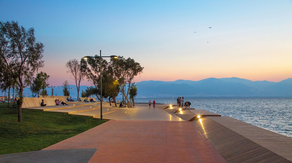 050-Bostanli Footbridge & Sunset Lounge