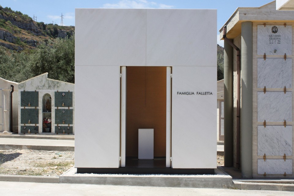 2-external3_cappella