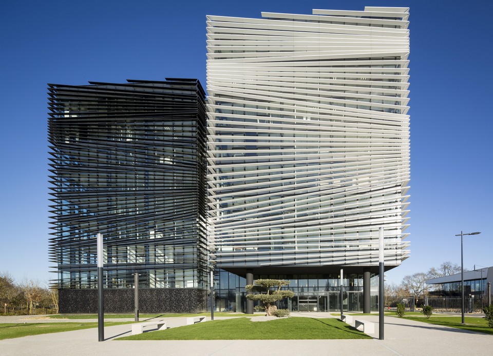4-facade_site of thales_LCR ARCHITECTES