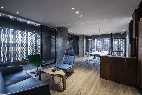 图14_Bombardier Flagship Store_ Ben Zhe Architecture