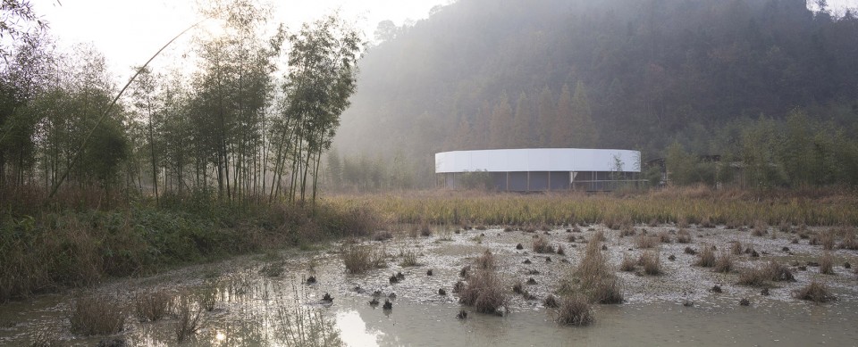 001-Micr-O By Superimpose Architecture