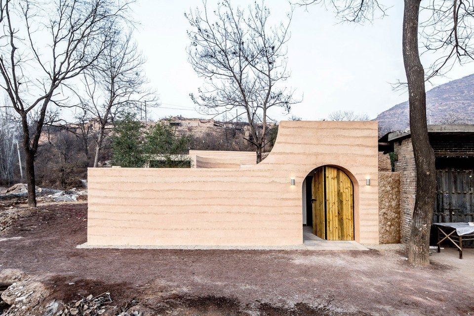 Cave house on loess plateau Shanxi China by hyperSity Architects 960x640