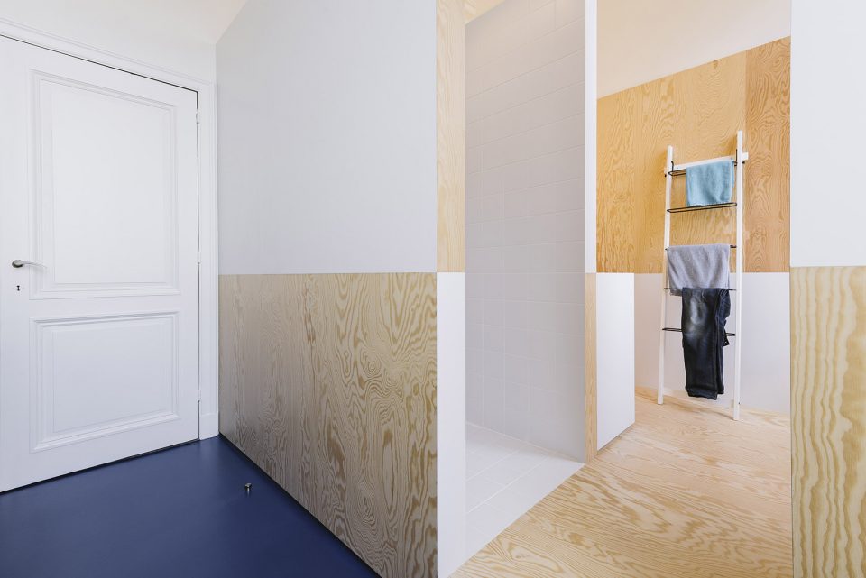 MOR – BATHROOM By VAN STAEYEN INTERIOR ARCHITECTS