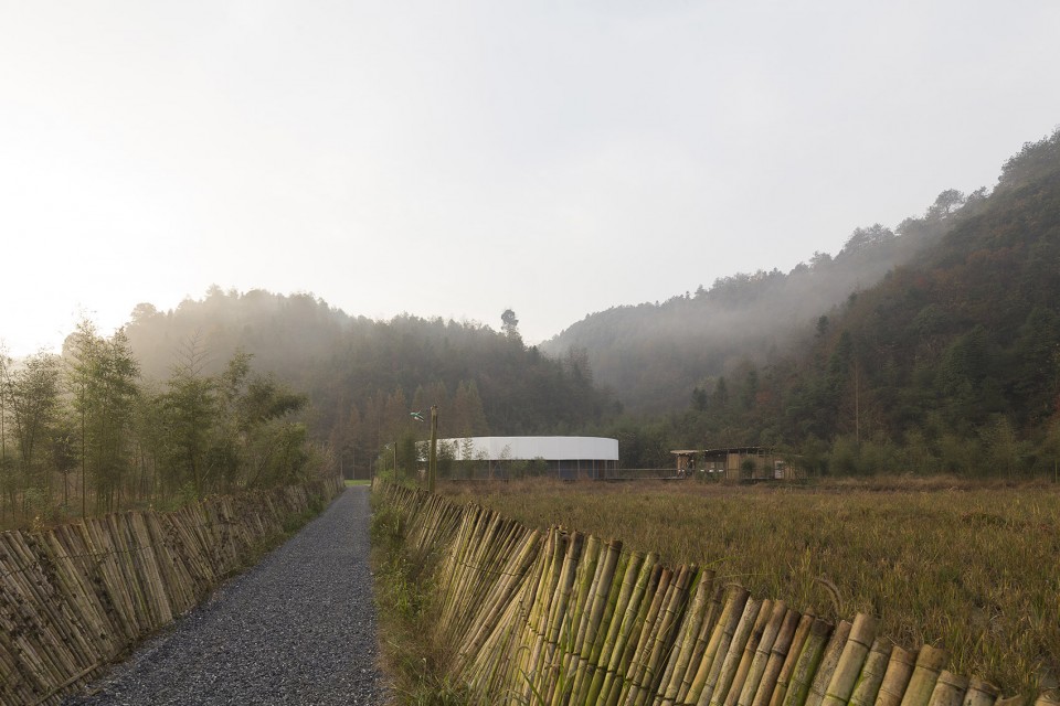 002-Micr-O By Superimpose Architecture