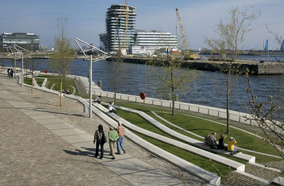 Open Space in Hafencity Bombenschaden 2 Duccio Malagamba