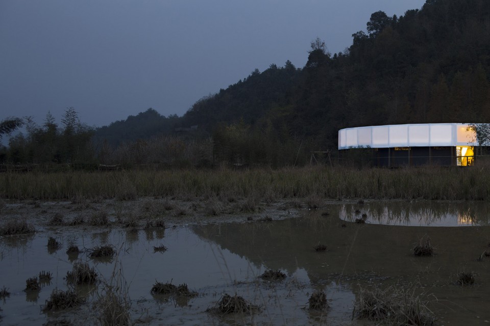 003-Micr-O By Superimpose Architecture