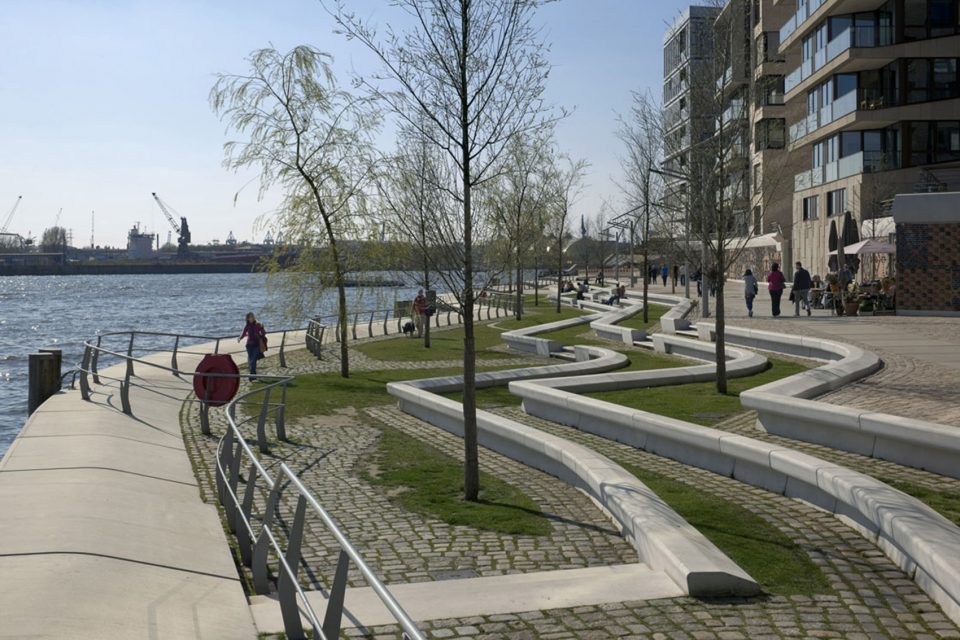 Open Space in Hafencity Bombenschaden 3 Duccio Malagamba