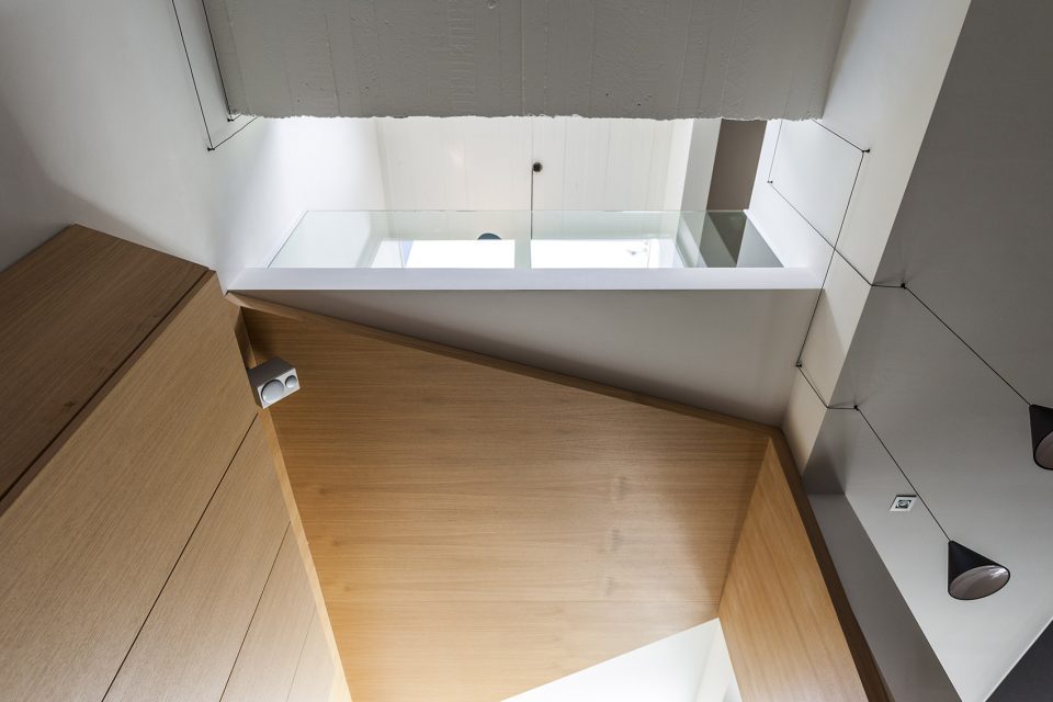 STEP By VAN STAEYEN INTERIOR ARCHITECTS