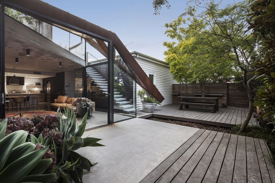 The Leaf House by Damian Rogers Architecture
