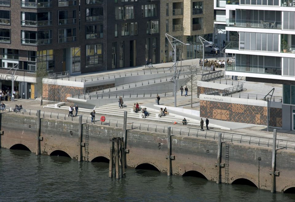 Open Space in Hafencity Vasco Da Gama Platz Duccio Malagamba