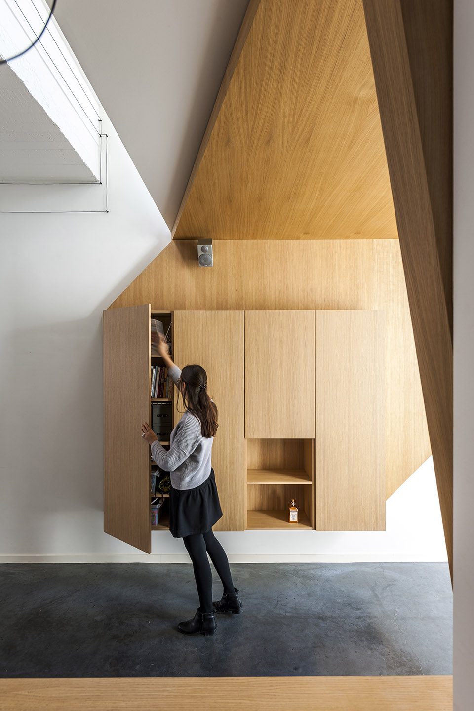 STEP By VAN STAEYEN INTERIOR ARCHITECTS