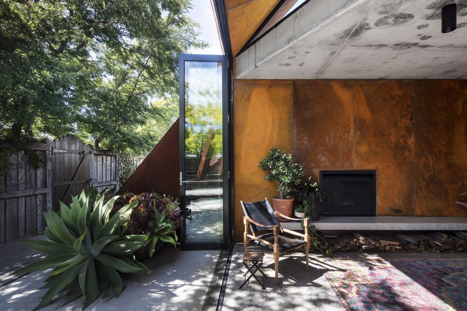 The Leaf House by Damian Rogers Architecture