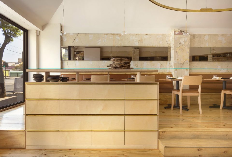 Atlas DiningMelbourne By GelliKovic Architects