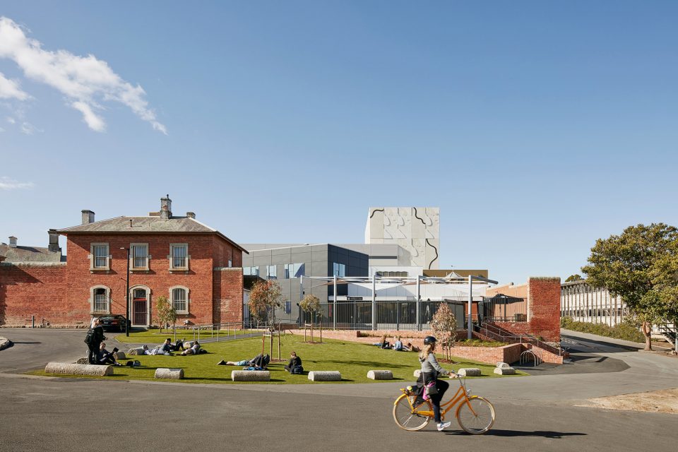 Ulumbarra Theatre College Green