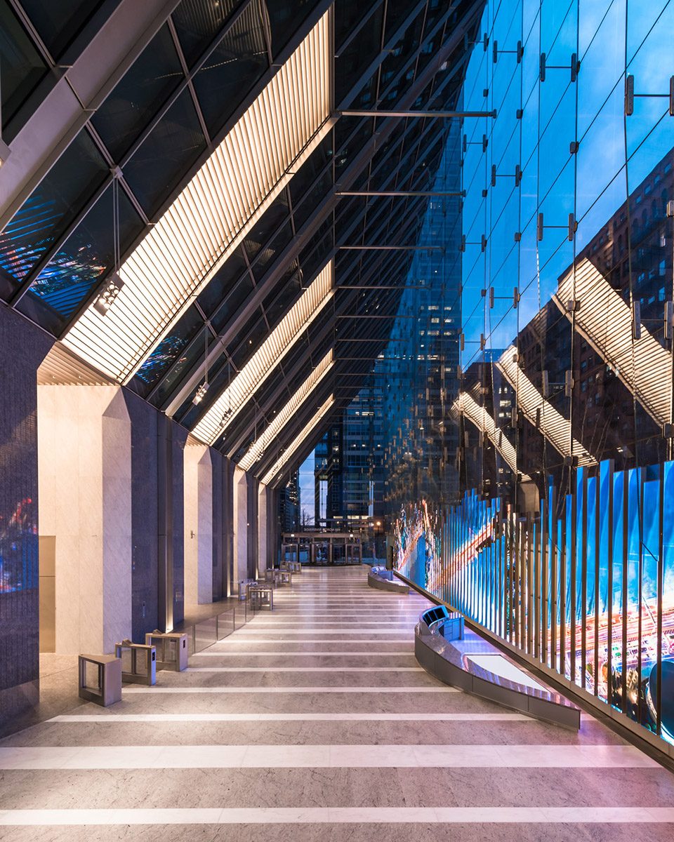 150 NORTH RIVERSIDE OFFICE TOWER By Goettsch Partners 1 1