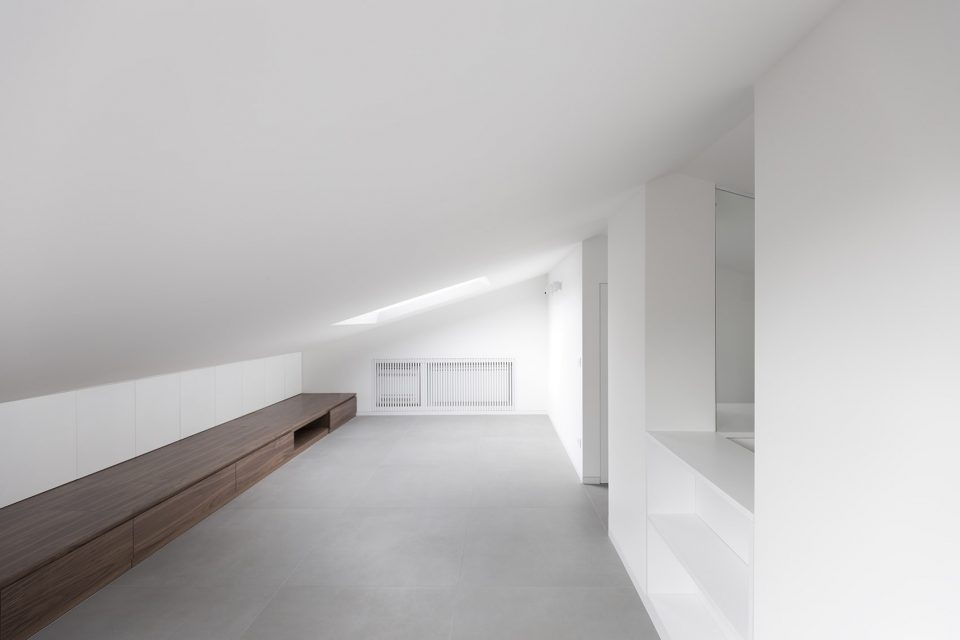 HouseA236 By Studio DiDeA
