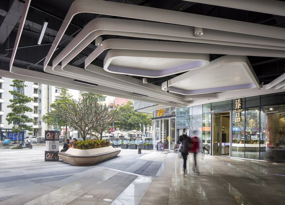 shekou ID 05 gateway one spark