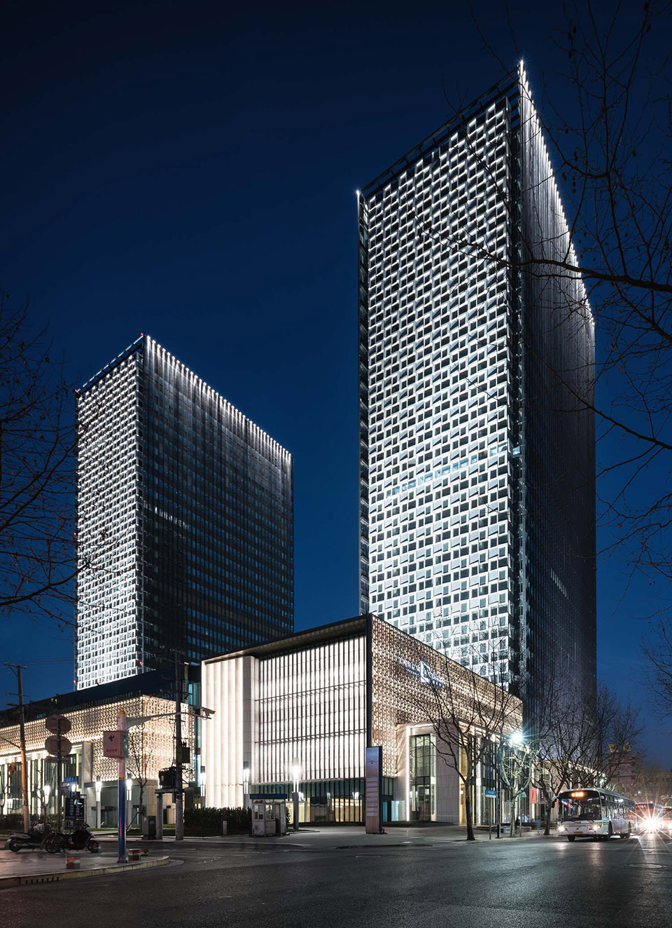 Shanghai Landmark Center in China by Aedas ???????????????