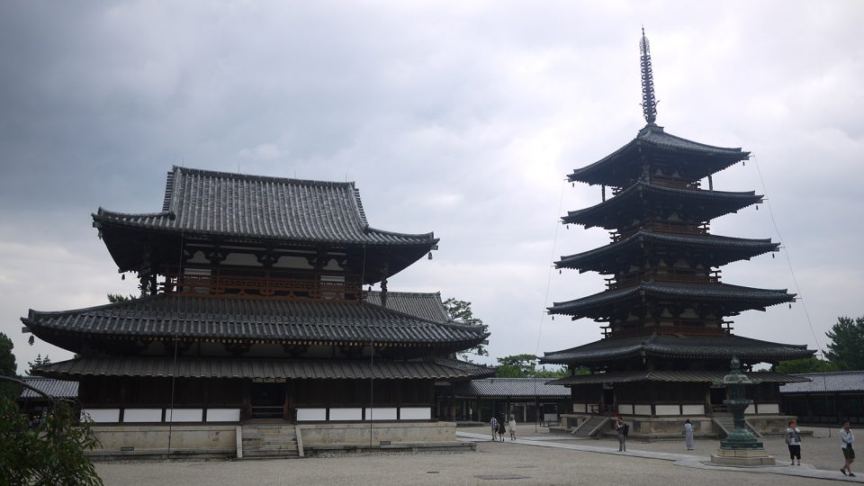 under 35 cheng yanchun 07 3 法隆寺