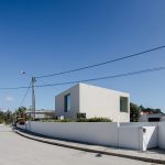 打造小成本居住空间 - MAMI 住宅，葡萄牙 / José Carlos Nunes de Oliveira