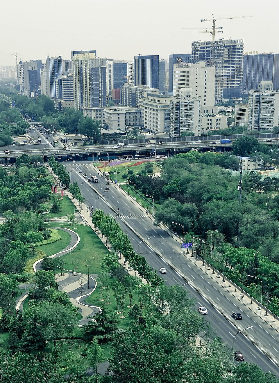 北京石景山遊樂園南廣場綠地長安街上的新視角北林地景