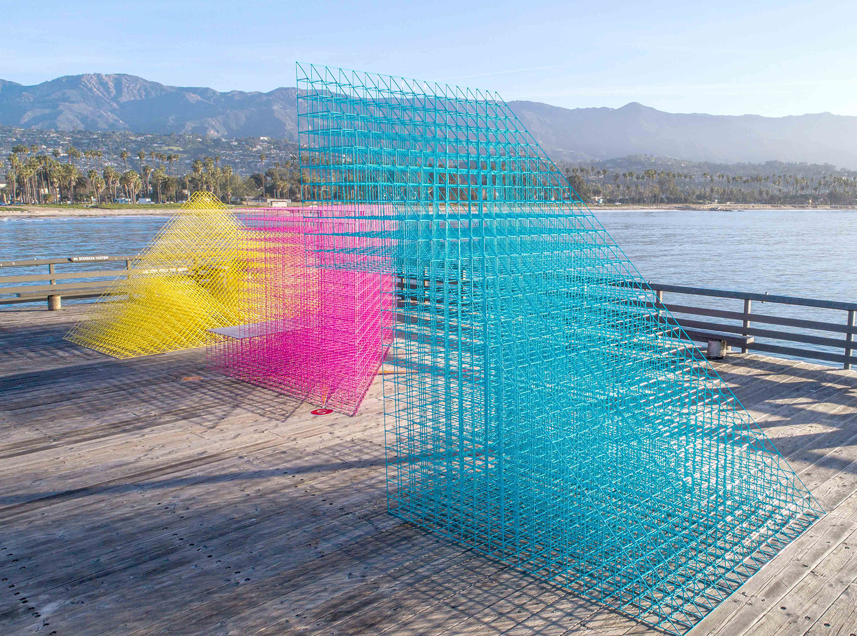 "逃离",圣巴巴拉当代艺术博物馆的获奖艺术装置