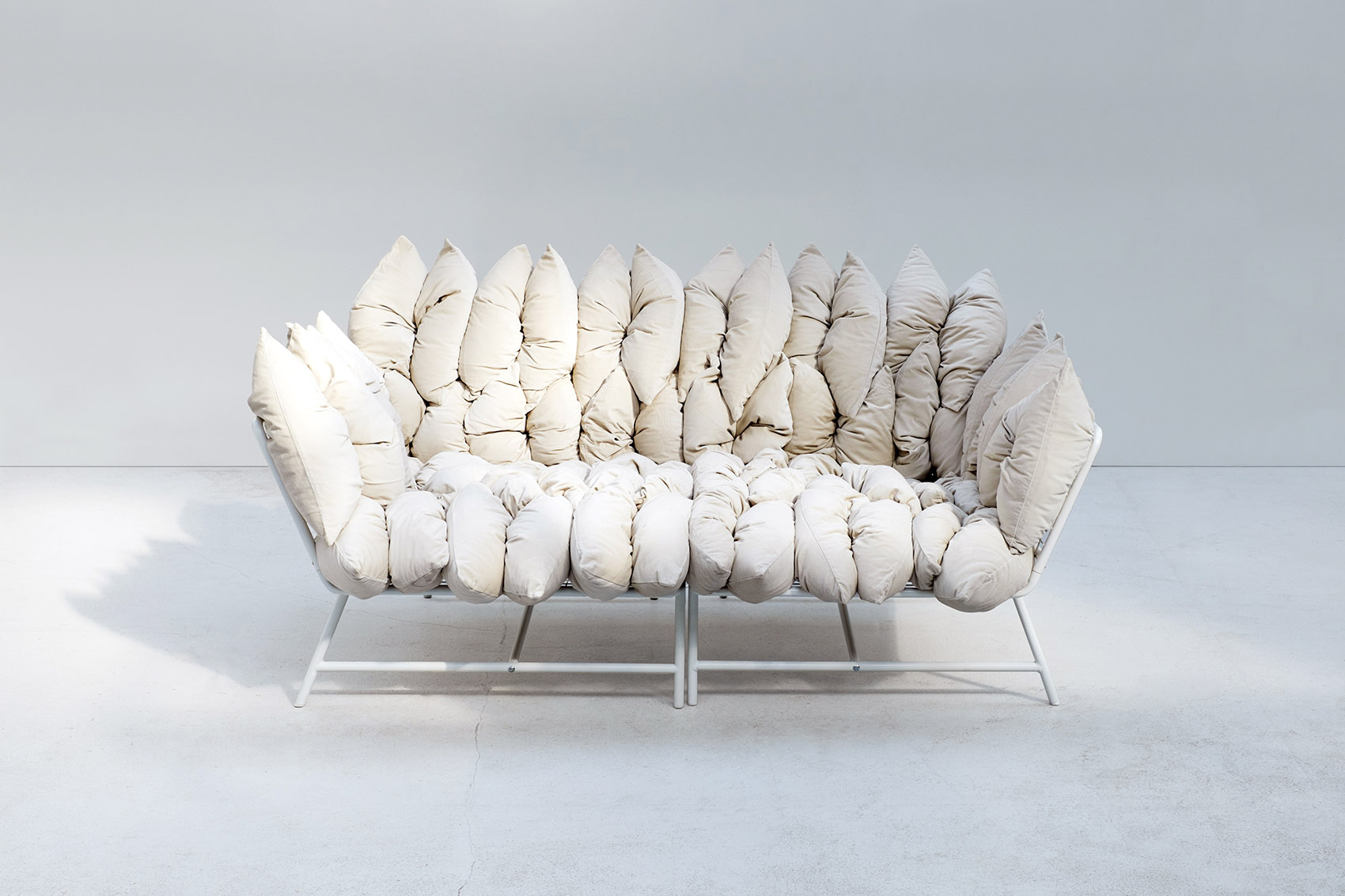 Row Comfort Chair, Ikea PS Sofa 2017/ Studio Truly Truly 谷德设计网