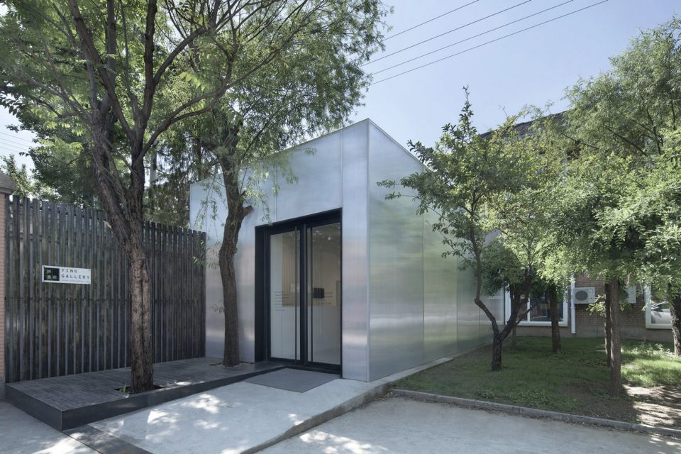 Ying gallery renovation By Praxis d’Architecture