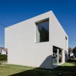 打造小成本居住空间 - MAMI 住宅，葡萄牙 / José Carlos Nunes de Oliveira