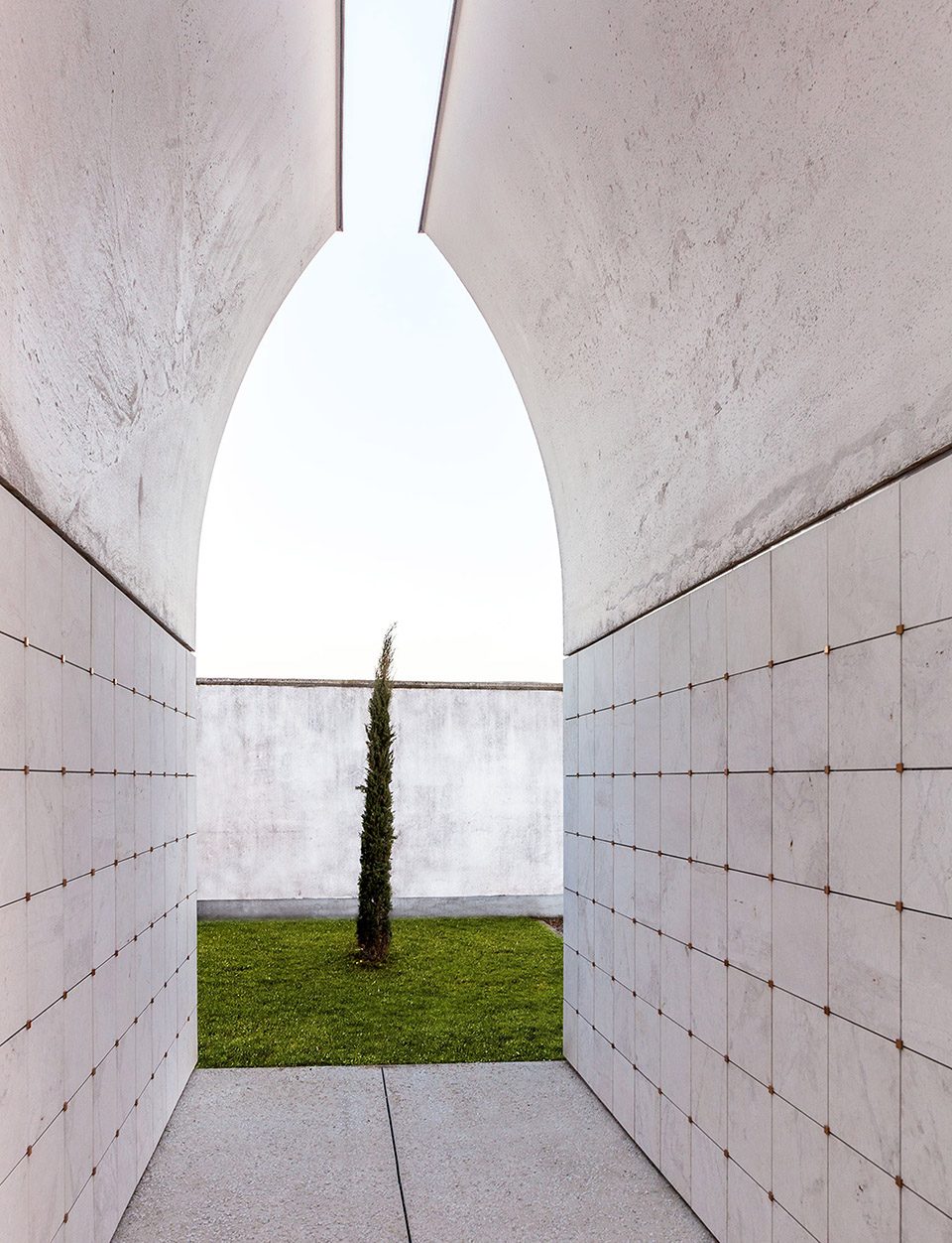 CEMETERY OF DALMINE BY CN10ARCHITETTI