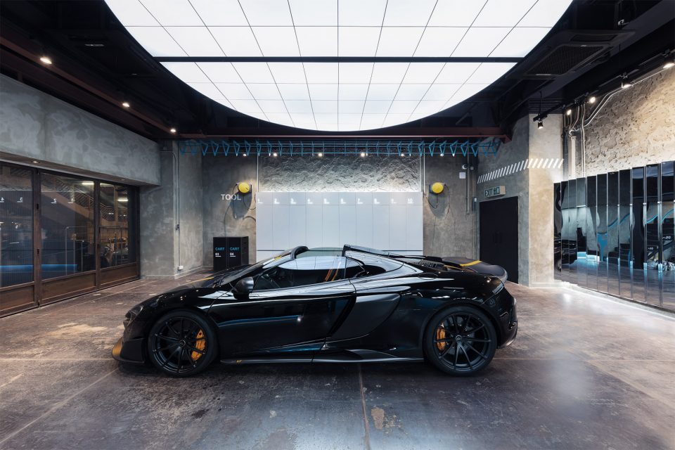 Impressive auto salon by kyle derek