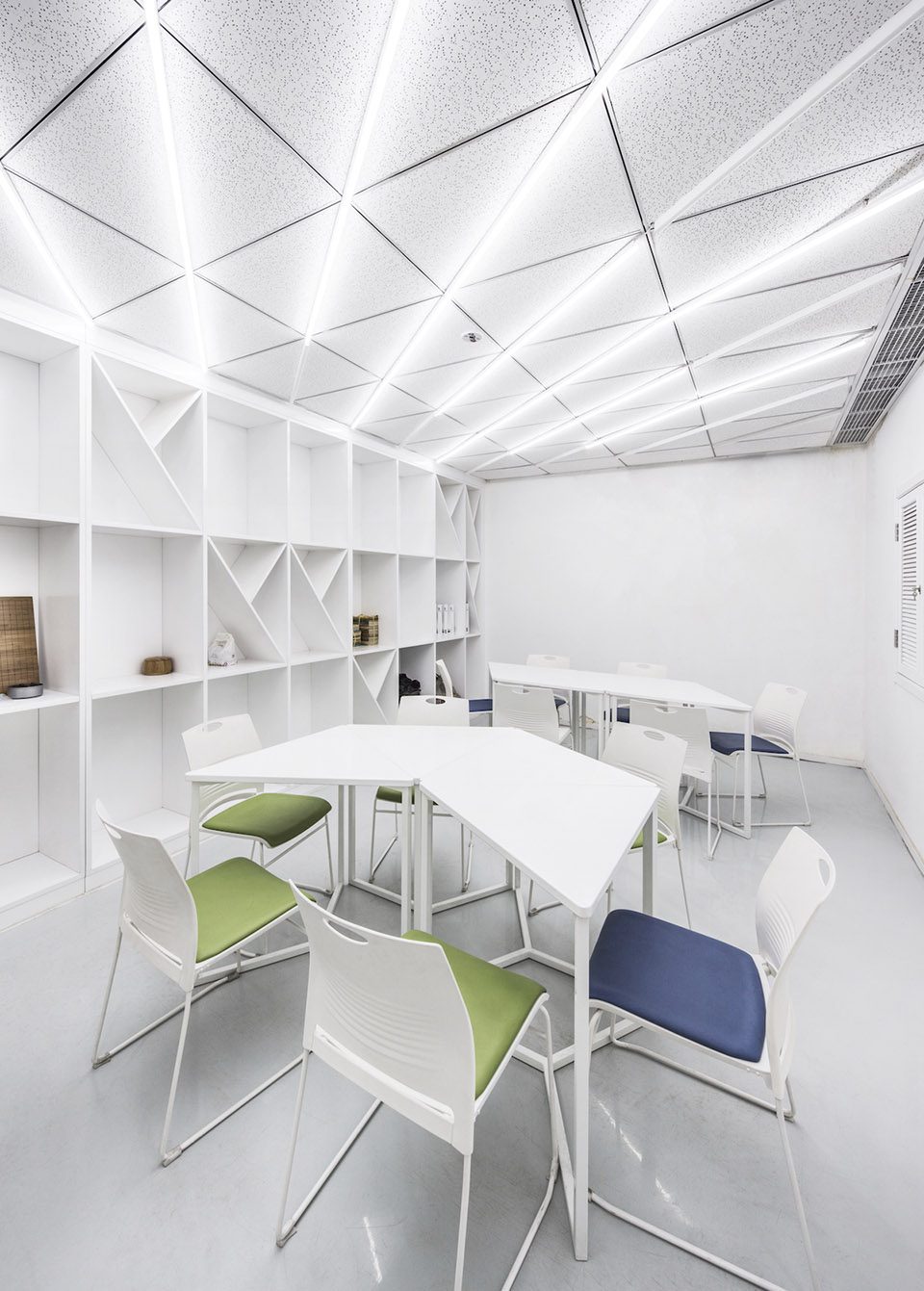 Dajiaoting “Big Family” Community Center By MAT Office 1