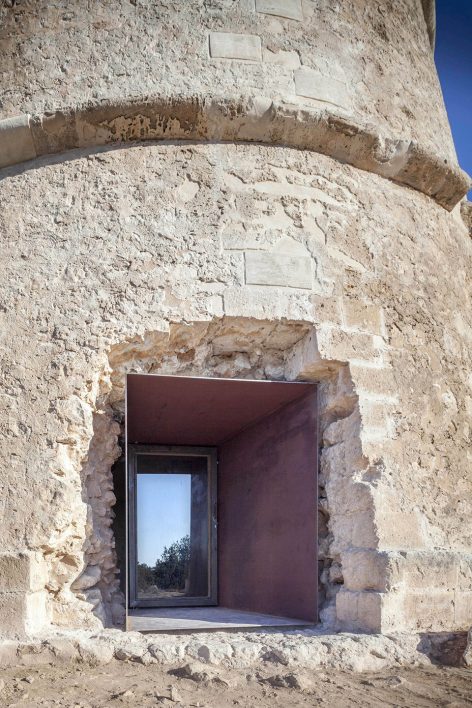 RESTORATION OF ‘PI DES CATALÀ’ TOWER By Marià Castelló Martínez