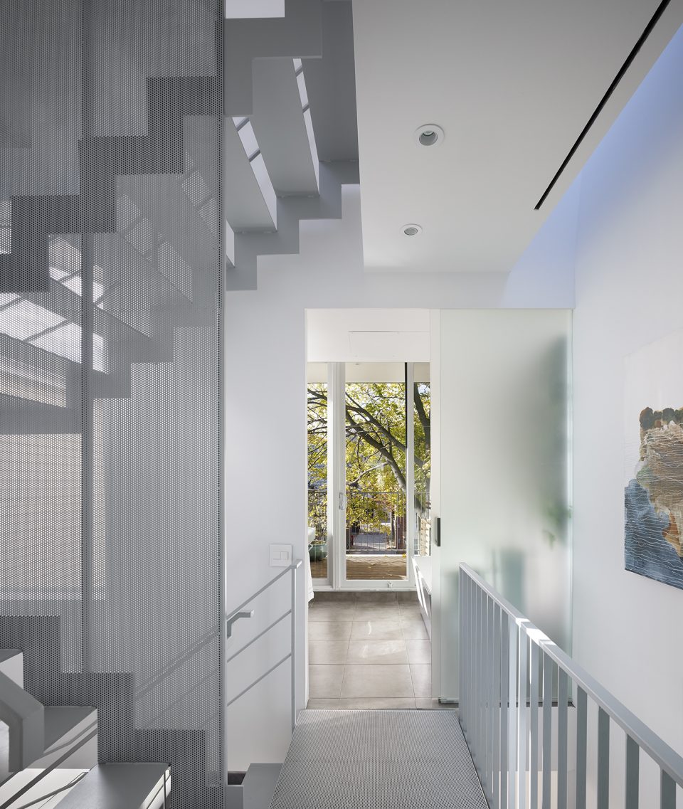 Twelve Tacoma Aleph Bau Tom Arban