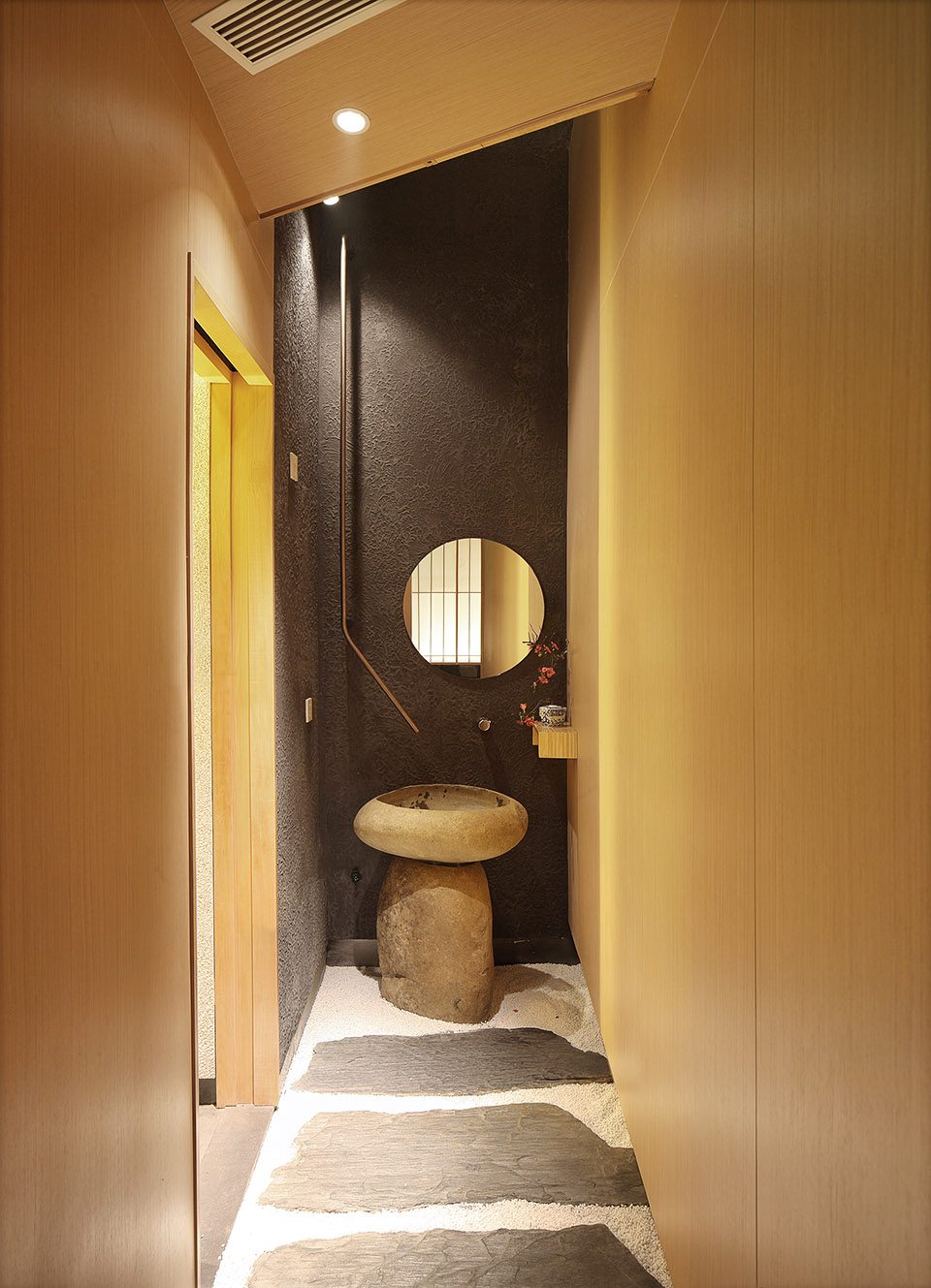 OOTOKU BY ODD
