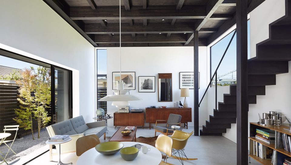 black box house by TAKATINA LLC