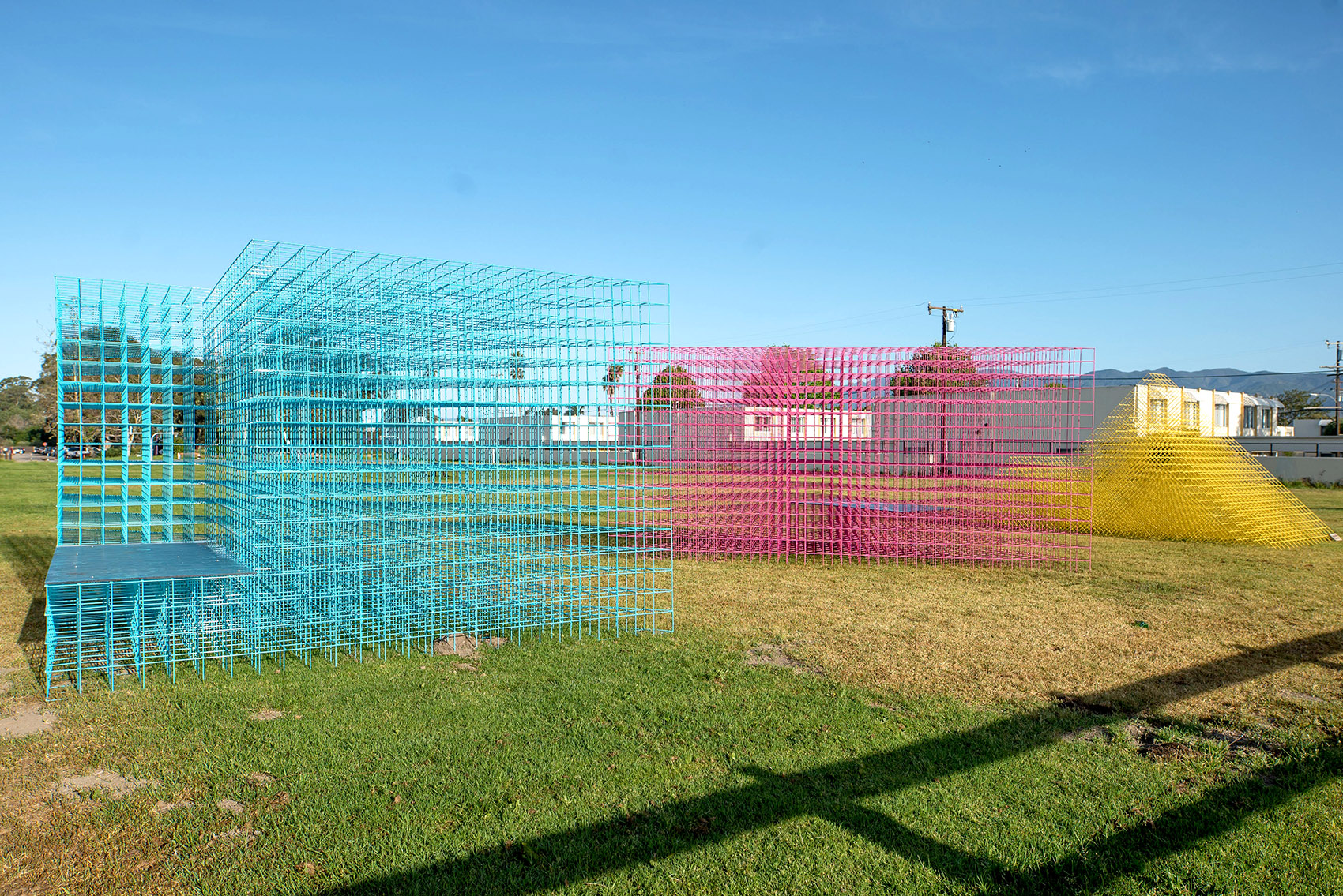 "逃离",圣巴巴拉当代艺术博物馆的获奖艺术装置