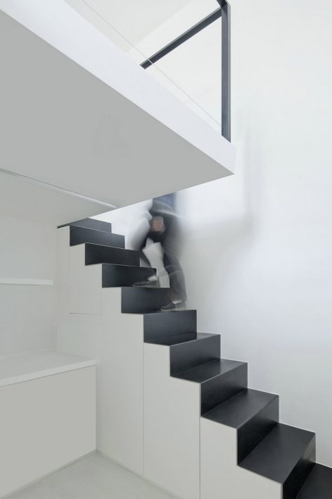 Ying gallery renovation By Praxis d’Architecture