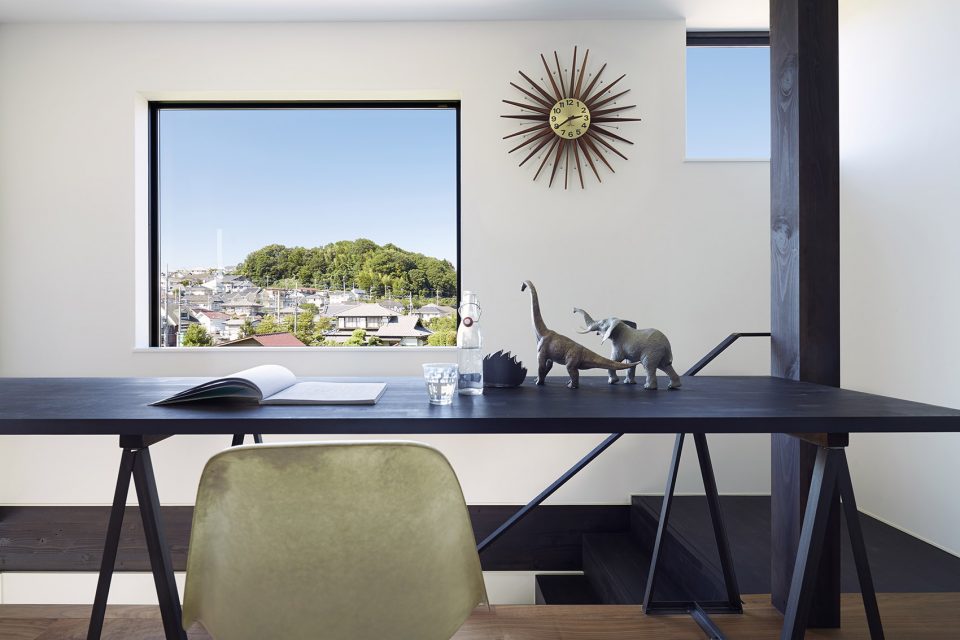 black box house by TAKATINA LLC