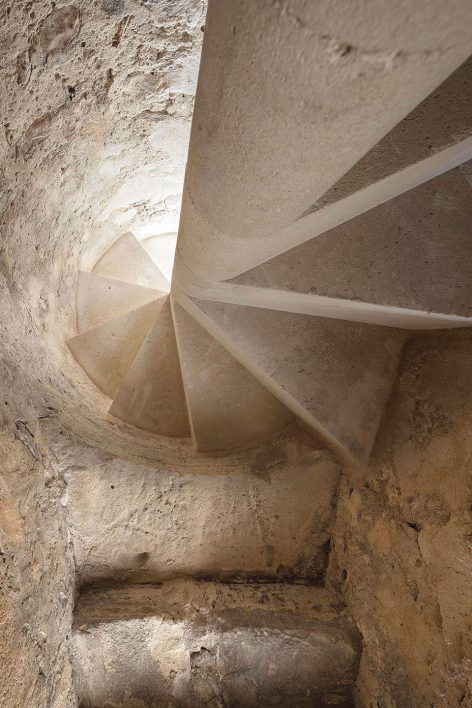 RESTORATION OF ‘PI DES CATALÀ’ TOWER By Marià Castelló Martínez