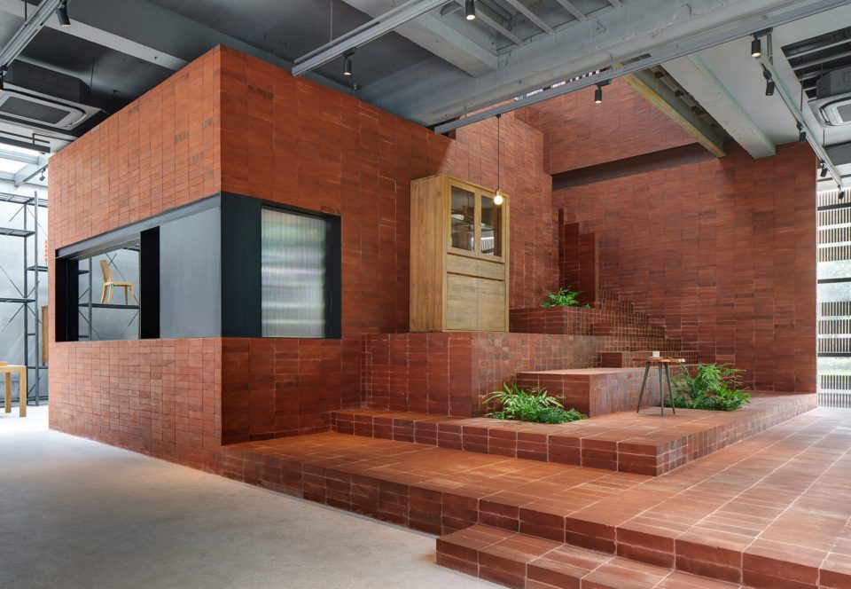 stairs2 UTT HOME Mr MAIMAi Bob Chen
