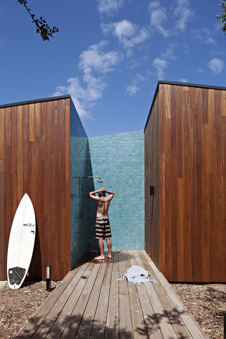 shower Hide and Seek House Jade Vidal