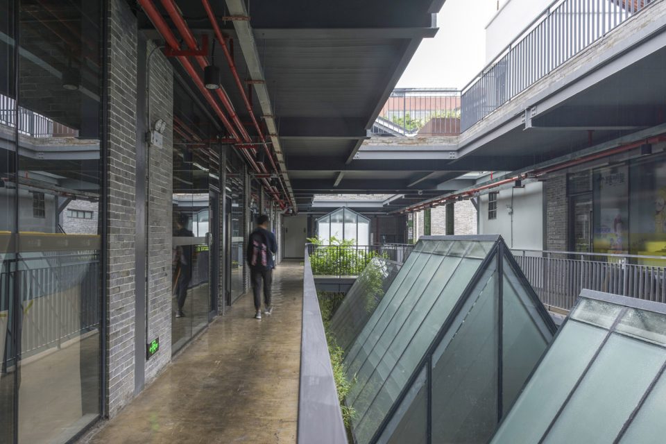 p30 Enning Rd Yongqingfang Renovation Atelier cnS