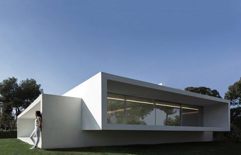 西班牙微风住宅 / Fran Silvestre Arquitectos
